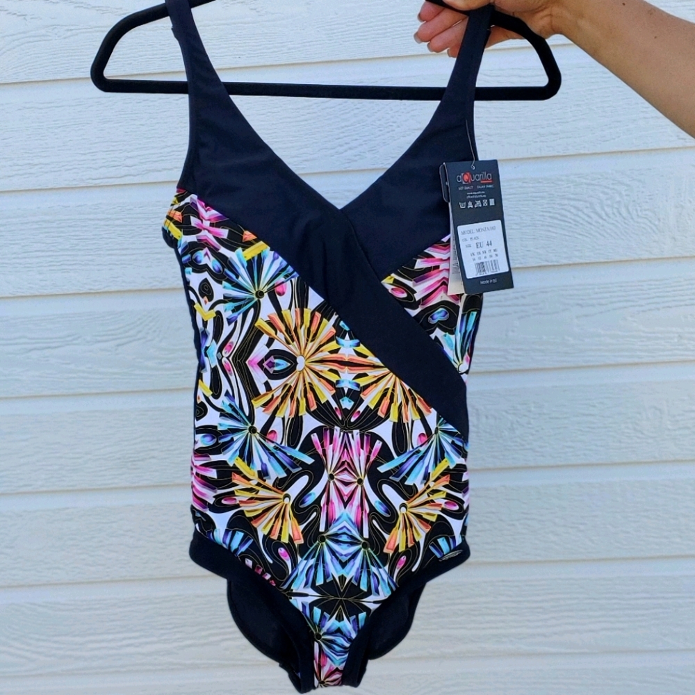 Swim piece - Picture 2 of 5